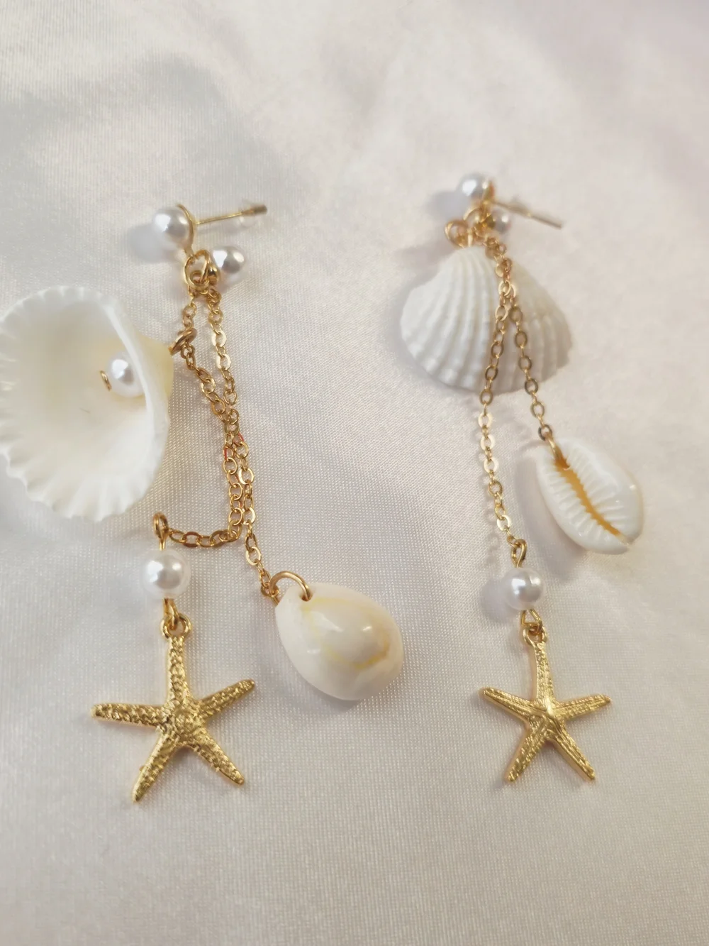 Natural‎ Seashell Drop Earrings - Beach Gold Starfish Design